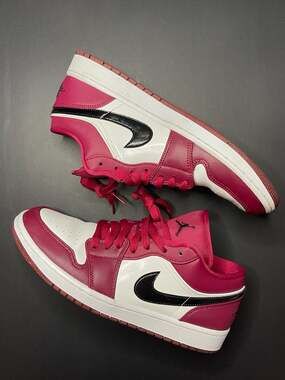 Nike Air Jordan 1 Low Gym Red White Black Men’s Size 9.5 / Women’s 11 EUC
